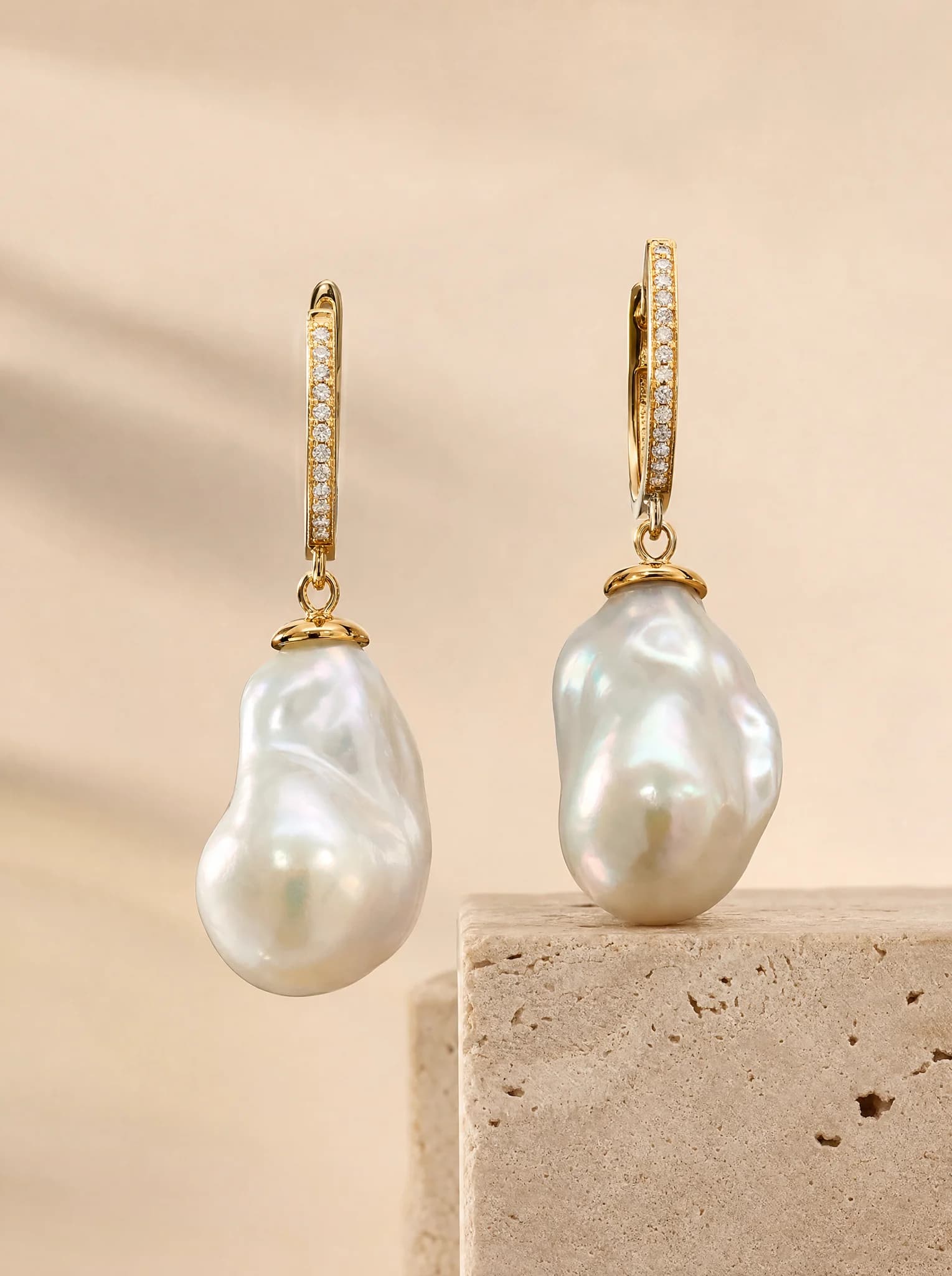 Perle Baroque Earrings